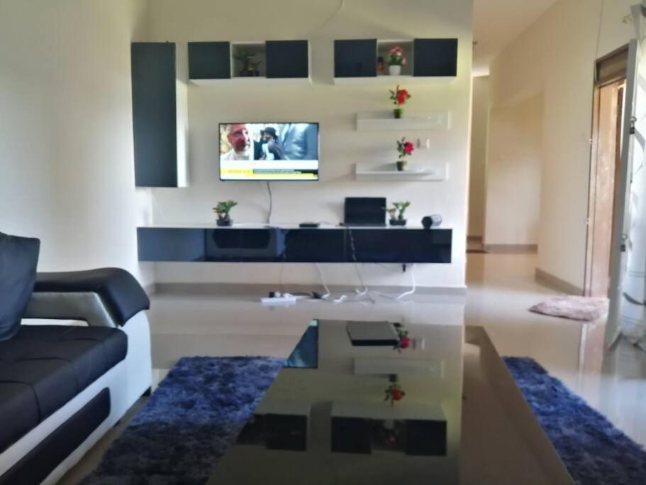 Spacious Zamtel Flat Lusaka Exteriör bild