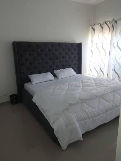 Spacious Zamtel Flat Lusaka Exteriör bild
